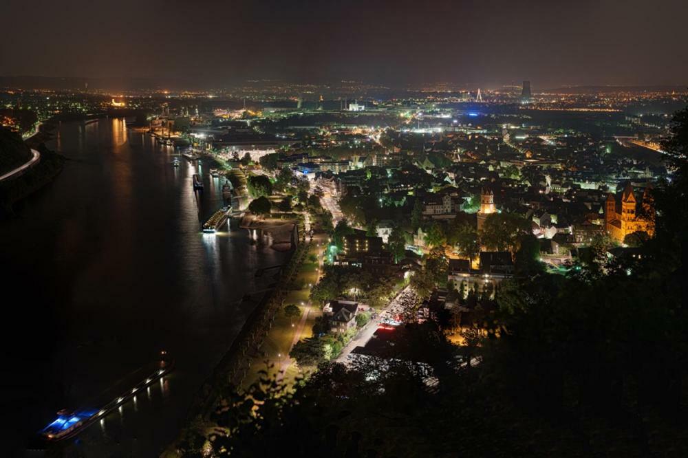 Ferienwohnung "Gecko" Andernach Esterno foto